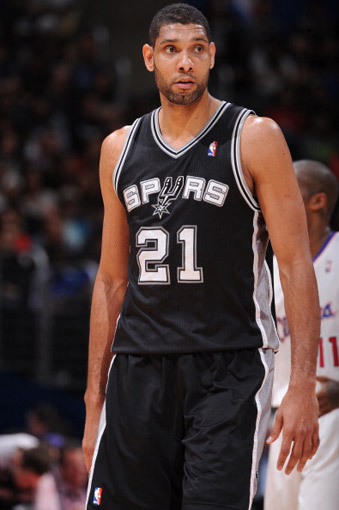 三镇官方：中超收官战湖北省内高校学子可享专属15元优惠票价（三镇官宣：湖北高校学生可享中超收官战15元专属优惠票）