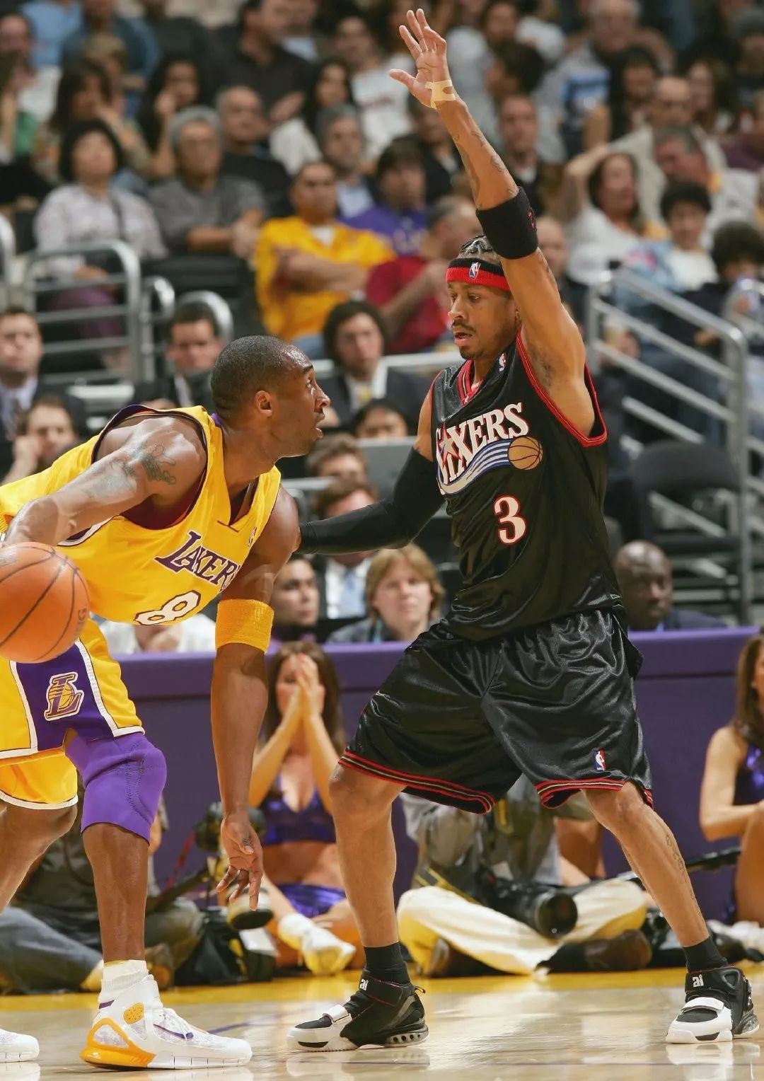 托蒂：说C罗的坏话只能说明你在嫉妒他，他和梅西的水平相当（托蒂：抹黑C罗只是出于嫉妒，他与梅西实力不相上下）