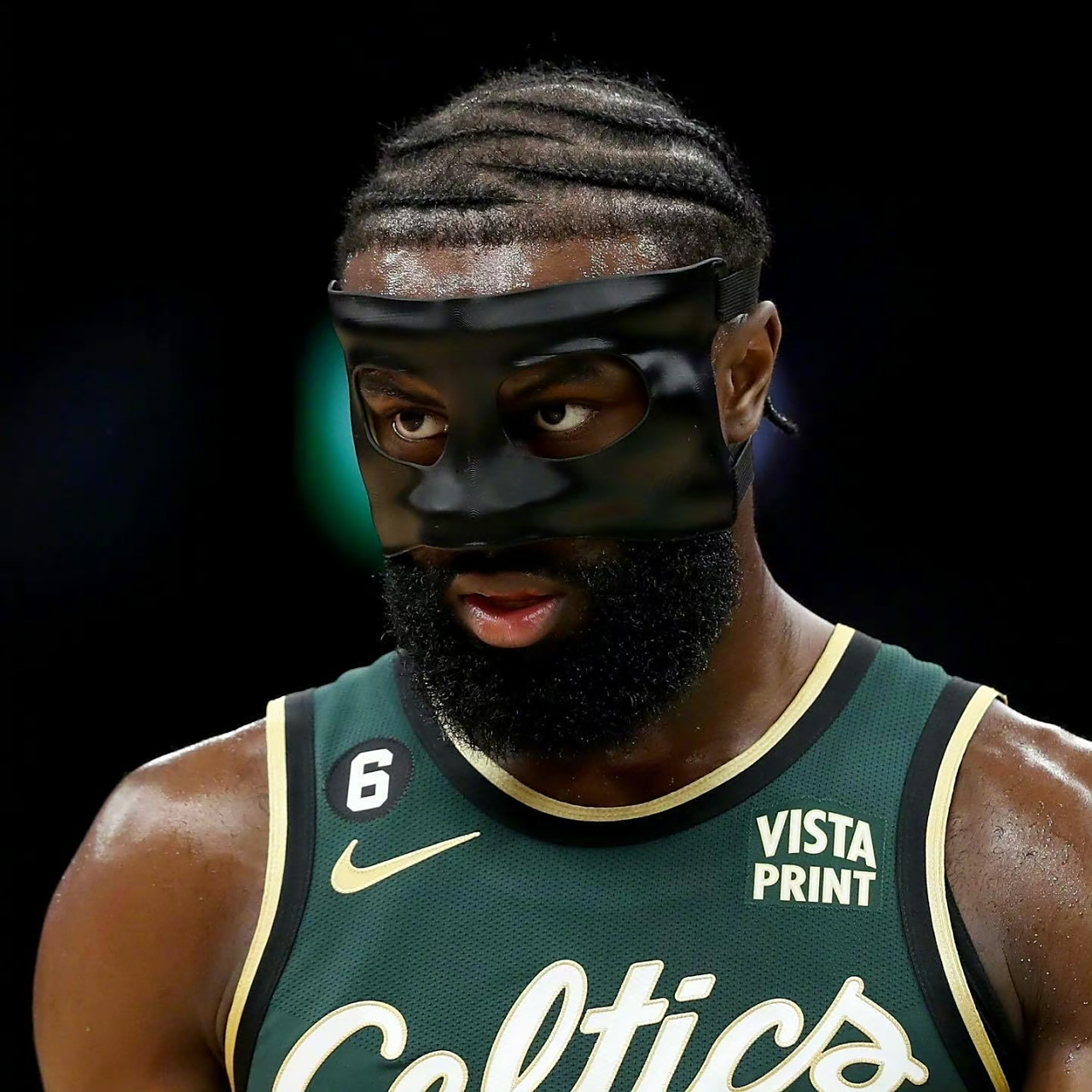 球队抓住每一个反击机会（球队不放过任何反击良机）