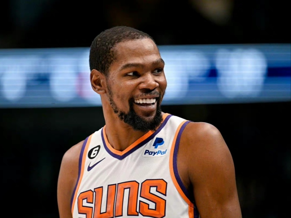 篮球湖人官方公布球员赛季表现报告（湖人官方发布赛季球员表现报告）