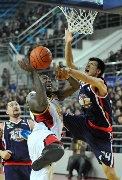 孔蒂：因为伤病我们的中场已经空了，希望坏运气能离我们远去（孔蒂：伤病令我们的中场几近空无，盼厄运远离）